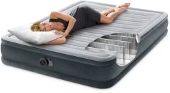 Intex Comfort Plush Luchtbed - Queensize - Ingebouwde Elektrische Pomp -Winkel Voor Kampeerartikelen Voor Buiten 1320 1900 67770 inuse 2023 300
