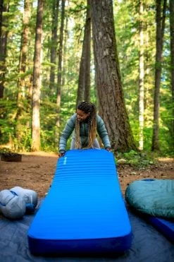 Therm-A-Rest MondoKing 3D 11.0 L Zelfopblazende Slaapmat 19 Therm-A-Rest MondoKing 3D 11.0 L Zelfopblazende Slaapmat -Winkel Voor Kampeerartikelen Voor Buiten 1900 1267 2020 thermarest oregon 3sisters geiser 0623