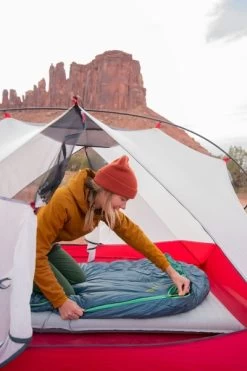 Therm-A-Rest Saros 32 Mummymodel Slaapzak -Winkel Voor Kampeerartikelen Voor Buiten 1900 1267 2022 thermarest desertcamping highsierras spence 0042 1