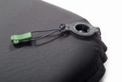 Exped SIM Comfort Duo 5 Zelfopblazende Slaapmat -Winkel Voor Kampeerartikelen Voor Buiten 6183 sim comfort valve in close 5472x3648